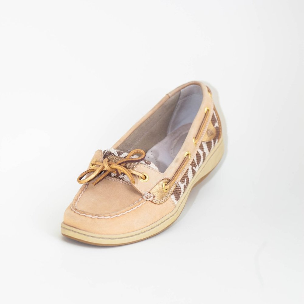 Sperry  size 8 new moccasins
